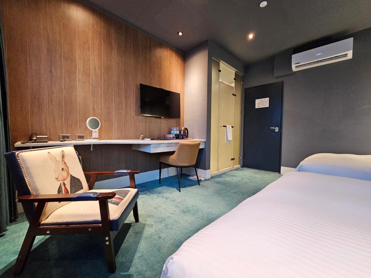 Modern Inn Taichung Esterno foto