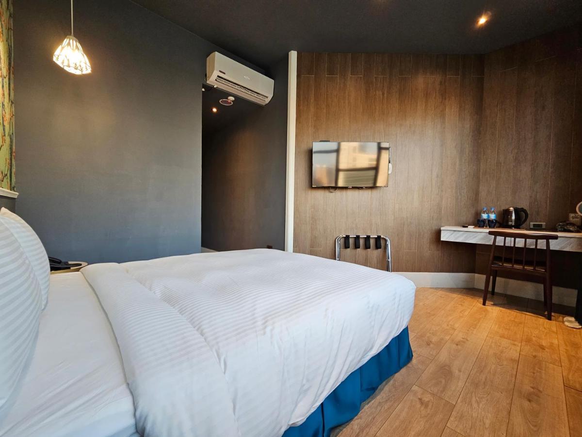 Modern Inn Taichung Esterno foto
